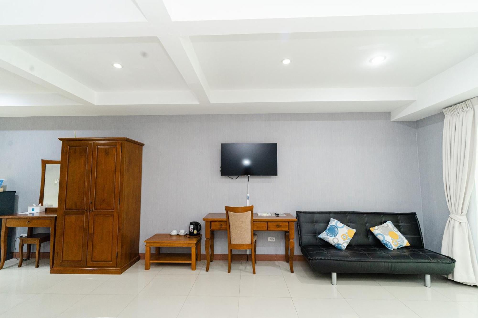 Baan Suan Khun Ta And Golf Resort Ubonratcsathani Kültér fotó