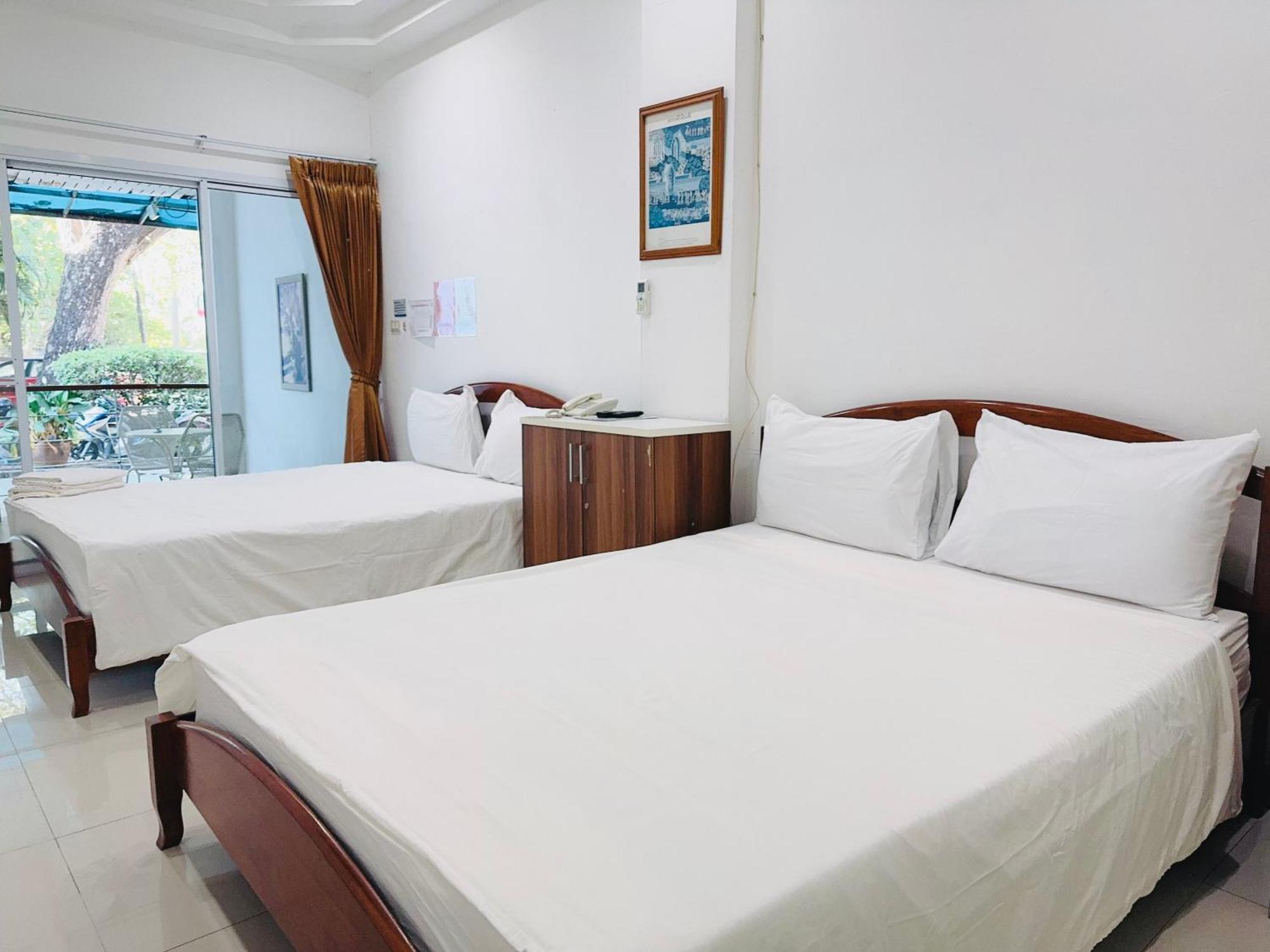 Baan Suan Khun Ta And Golf Resort Ubonratcsathani Kültér fotó