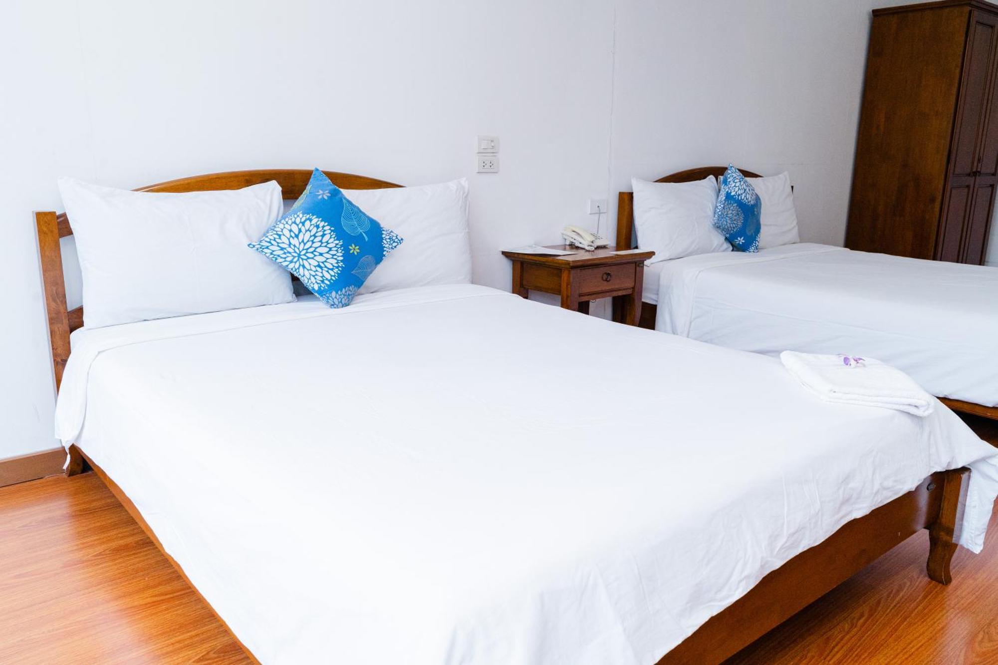 Baan Suan Khun Ta And Golf Resort Ubonratcsathani Kültér fotó