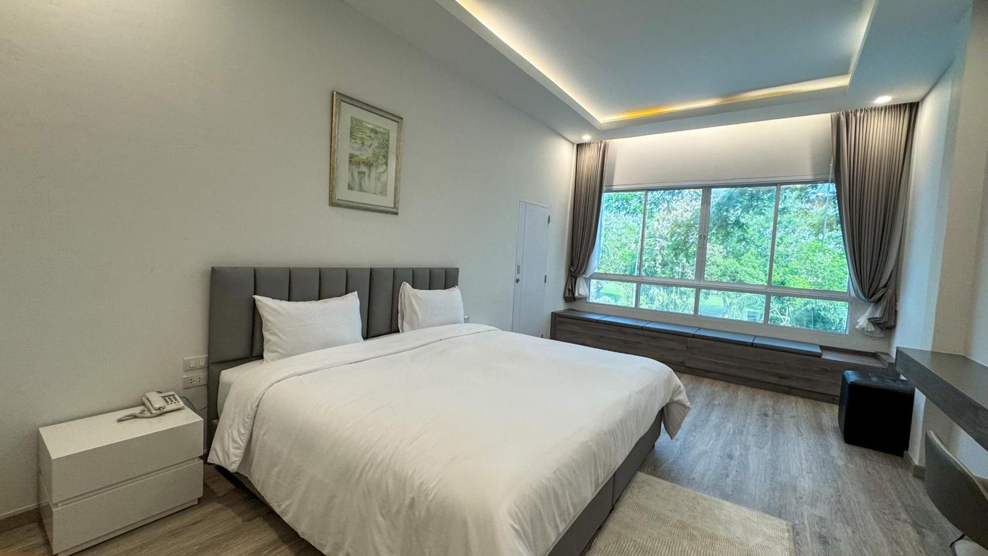 Baan Suan Khun Ta And Golf Resort Ubonratcsathani Kültér fotó
