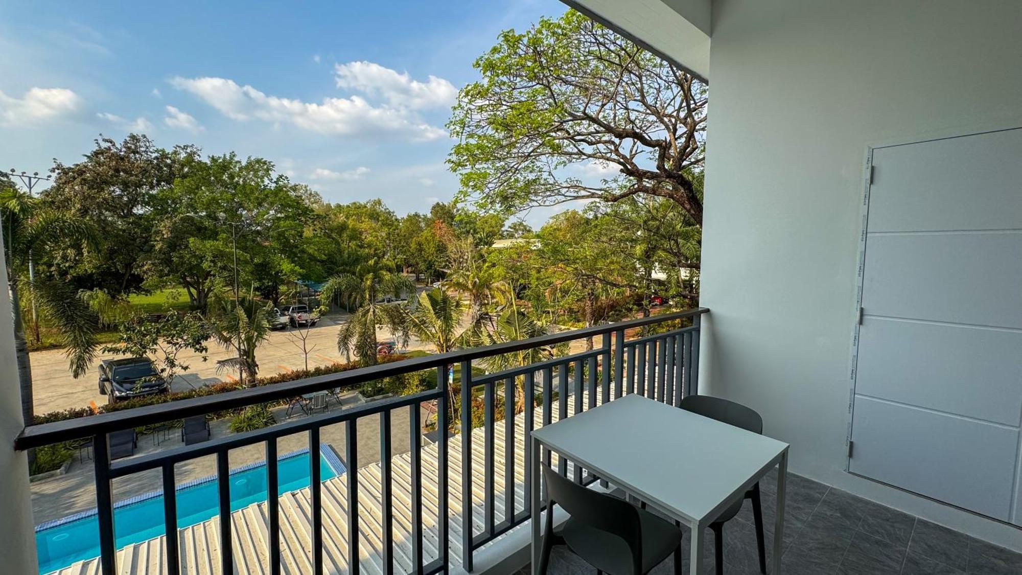 Baan Suan Khun Ta And Golf Resort Ubonratcsathani Kültér fotó