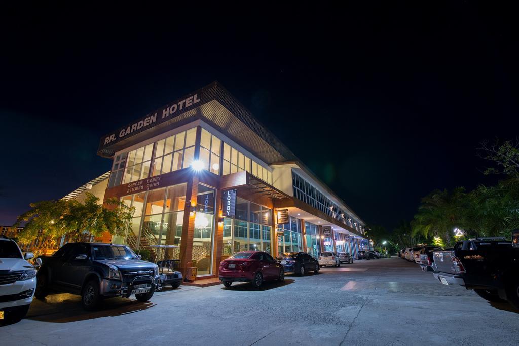 Baan Suan Khun Ta And Golf Resort Ubonratcsathani Kültér fotó