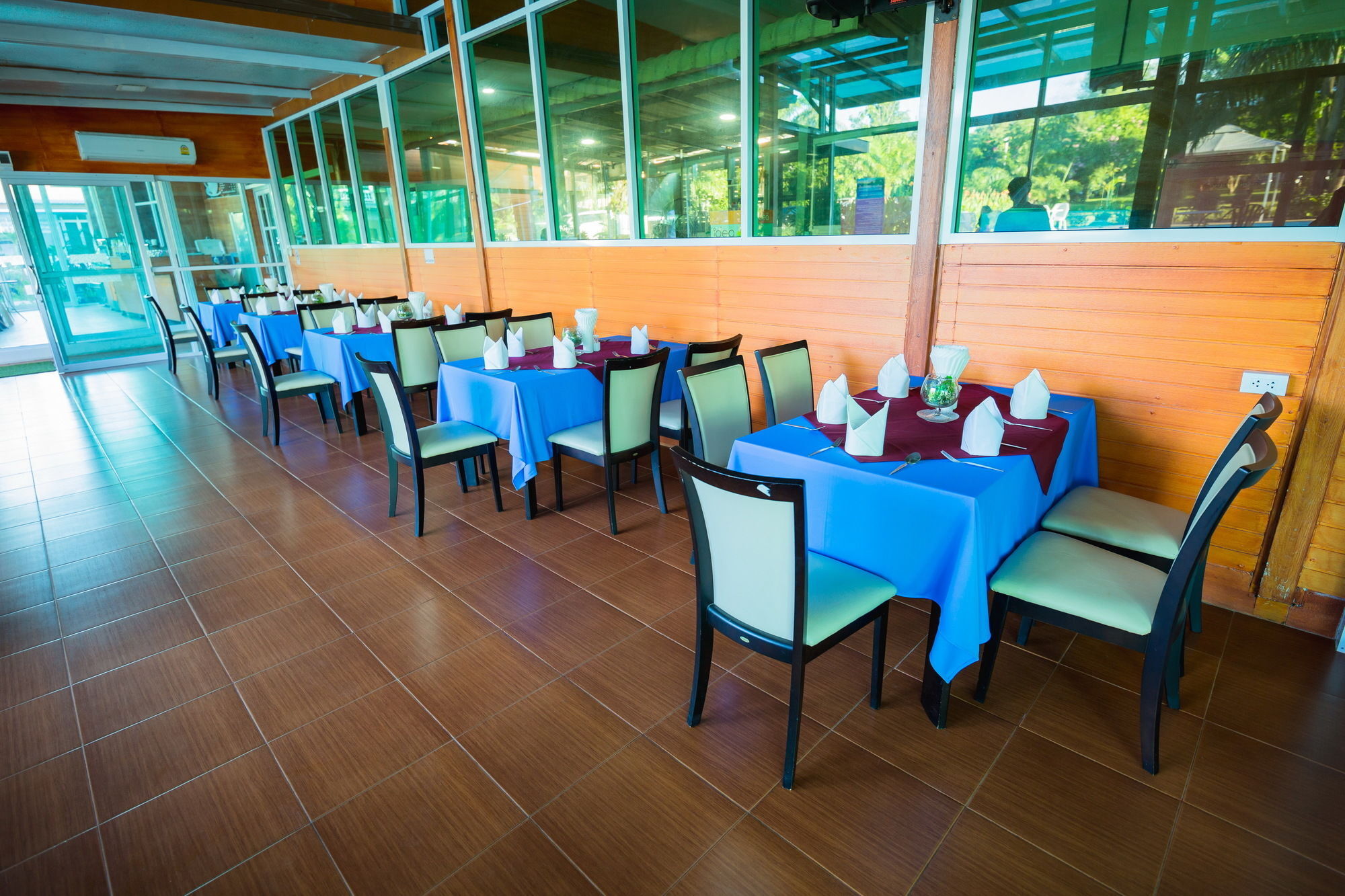 Baan Suan Khun Ta And Golf Resort Ubonratcsathani Kültér fotó